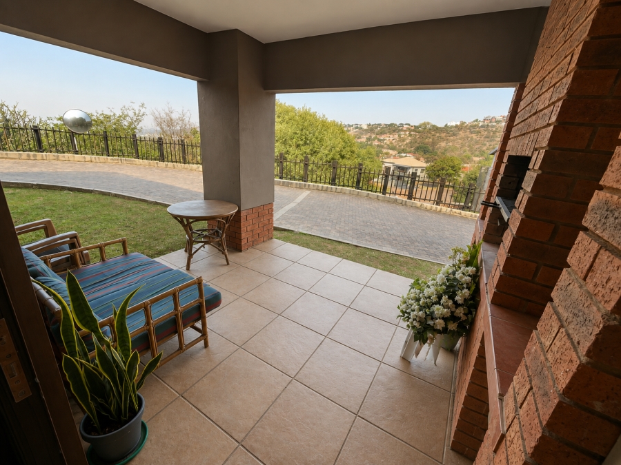 To Let 2 Bedroom Property for Rent in Azalea Park North West